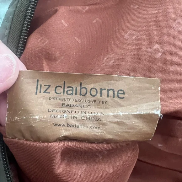 Vintage Liz Claiborne Quilted Weekender bag with faux croc handles and gold logo - Picture 4 of 12